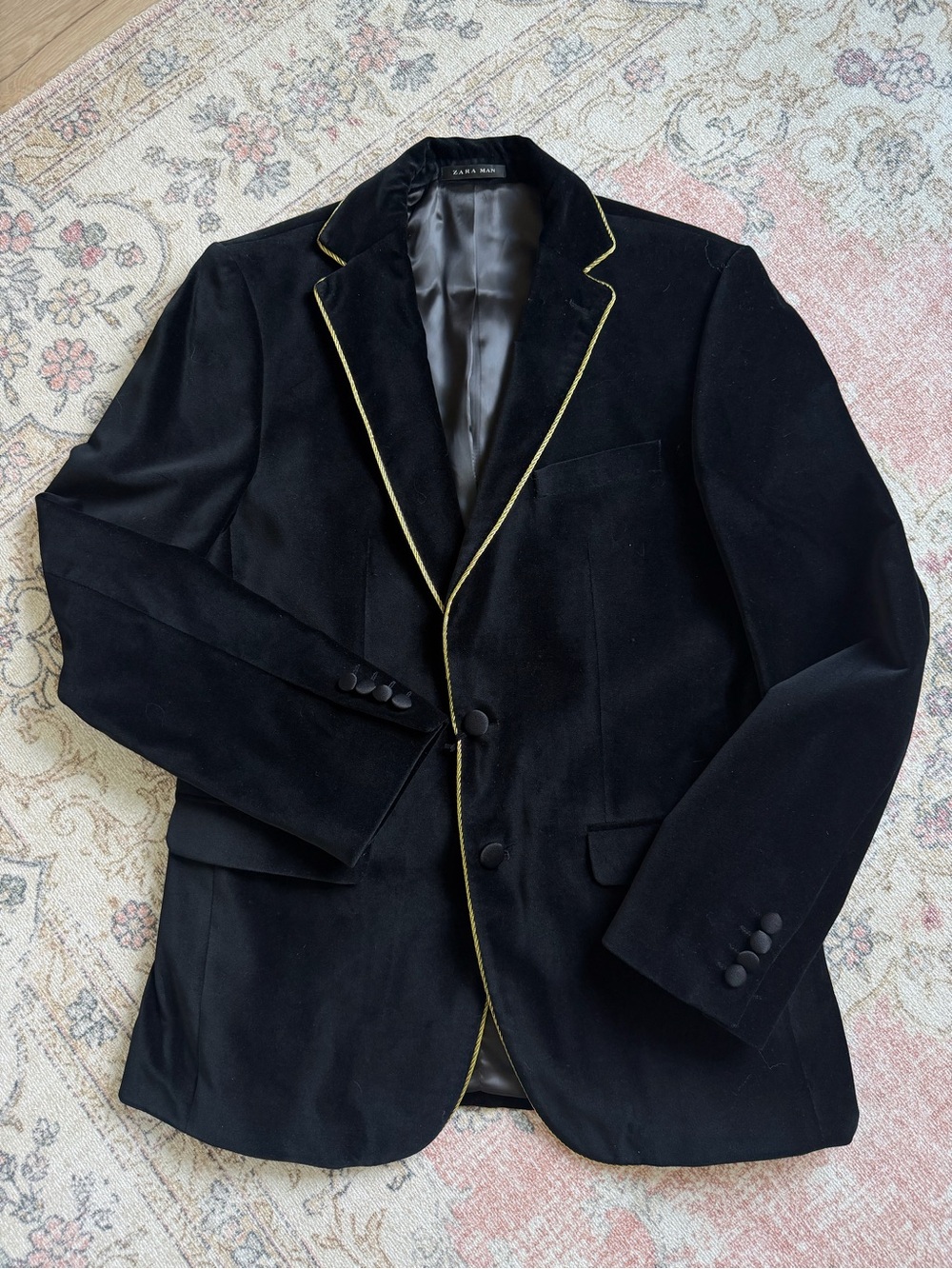 Zara Men’s Black Velvet Blazer